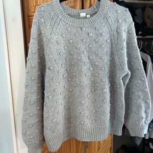 Gap size large Elegant Gray Women's Crew Neck Sweater
